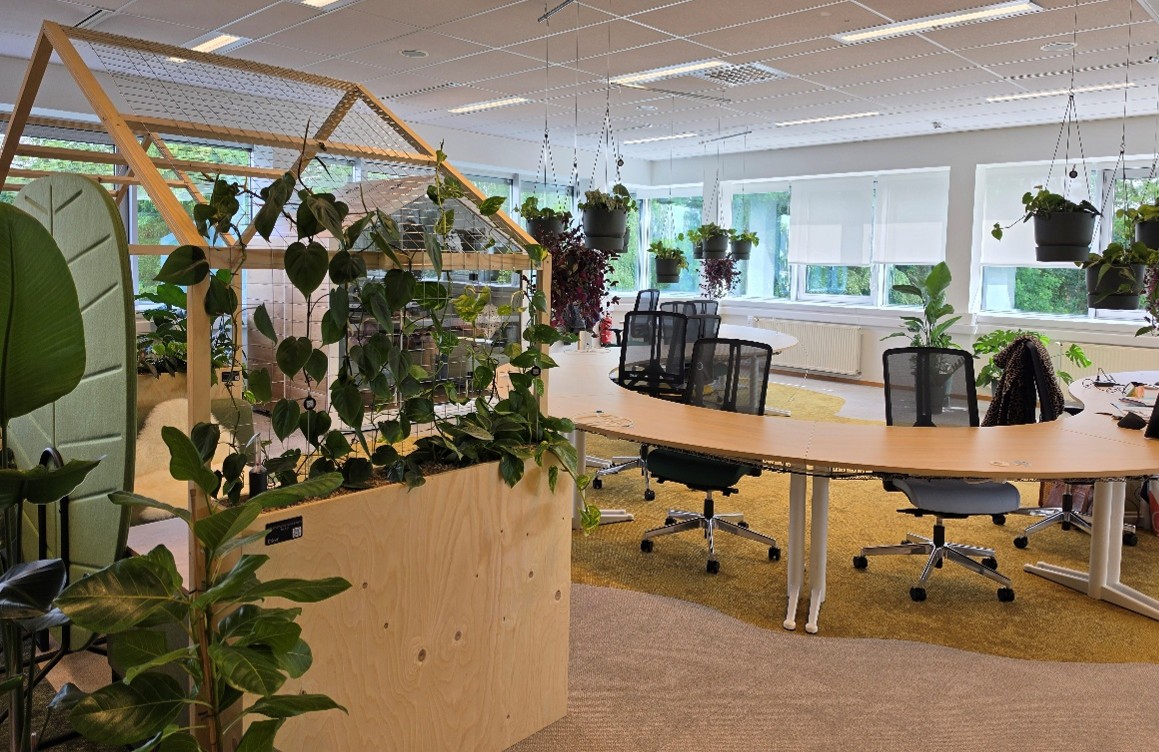 Biophilic workspace at Etion